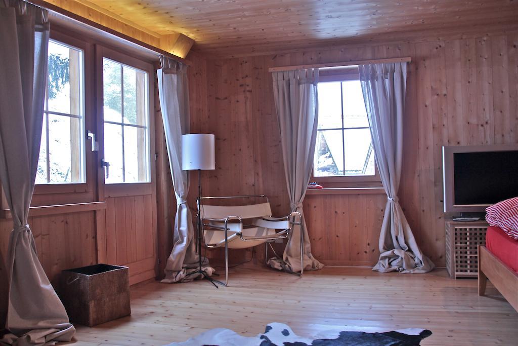 Villa Tgesa Ferrera Schmitten  Zimmer foto