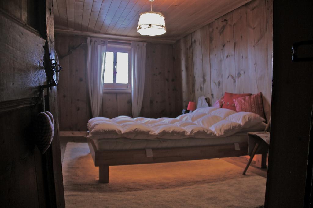 Villa Tgesa Ferrera Schmitten  Zimmer foto