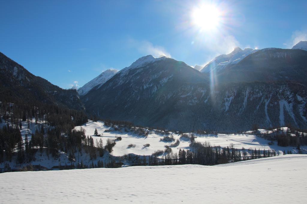 Villa Tgesa Ferrera Schmitten  Zimmer foto